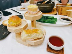 蛋挞皮蛋酥叉烧酥三拼-广州酒家(昌岗地铁站店)