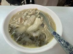 -明呈黄鱼面馆(斜土路店)