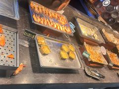 -金马门国际美食百汇(珞喻路店)