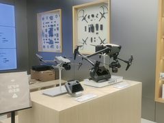 -DJI大疆(深圳华强北曼哈授权体验店)