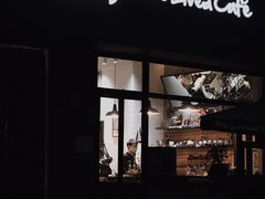 门面-Be Lived Cafe比例咖啡(摩天轮店)