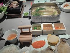 -左庭右院鲜牛肉火锅黑金店(陆家嘴中心店)