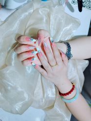 -瞧·享轻奢美甲美睫