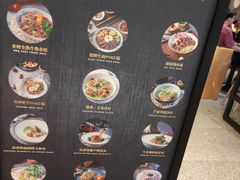 -POKEE VIA&Brunch·维娅(重庆来福士店)