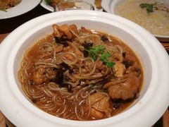 小鸡炖蘑菇-上关雪東北菜(中房金谊店)