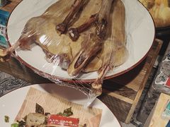 -头上红煨盐鸡·非遗院子餐厅