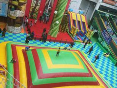 -蒙特利亲子乐园