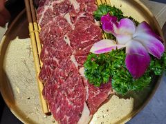 -围炉肉舍•炭烤活鳗•丹东海鲜烤肉(步行街店)