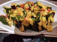 蒜末拍黄瓜-小俩口烧烤东北菜(双井店)