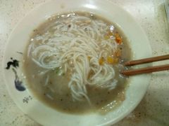 董姐鲜鱼糊汤粉-户部巷小吃(中商徐东平价广场店)