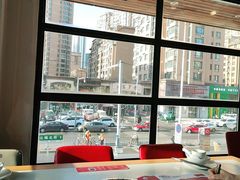 靠窗位-焯牛潮汕牛肉火锅(云峰街创始店)