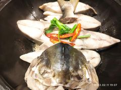 水油盐焗金鲳鱼-海铺·渔家虾水饺(皇姑店)