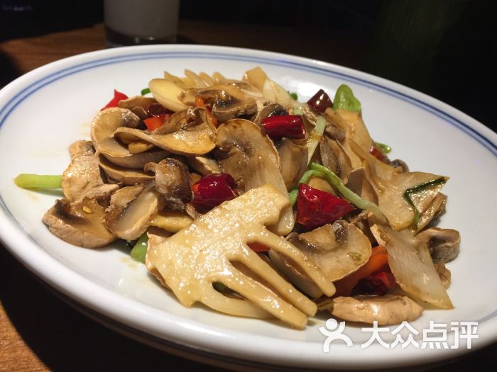 雀舞云南菜(五角场合生汇店)口蘑爆石林甜笋图片 - 第5张