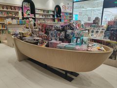 -钟书阁(群光广场店)