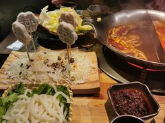 -湊湊火锅·茶憩(杭州湖滨银泰in77店)