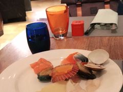 -怡咖啡海鲜自助餐厅(浦东香格里拉店)
