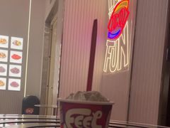 -DQ·蛋糕·冰淇淋(五棵松万达店)