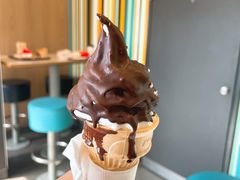 甜品站巧克力口味脆皮圆筒-麦当劳(蓝村路店)