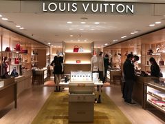 -文艺复兴百货(米兰大教堂广场店)