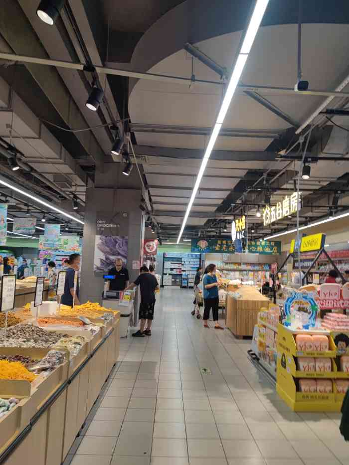 永辉超市(人民中路宝龙店)-"宝龙城市广场是经常和朋友去的地方 闲来