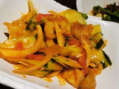 东大秘制青柠凤爪-盱眙小龙虾(天虹店)