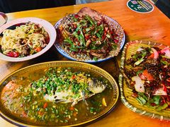 -郑件洋芋饭庄