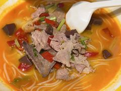 -粉小主·贵州酸汤牛肉粉(南京仙林金鹰店)