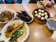 -佬钱湾仔(衣裳街店)