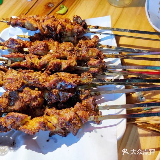 新疆美味羊肉串(骏景湾·品峰店)