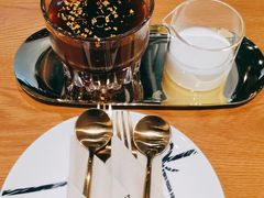 -ZING COFFEE 镜咖啡