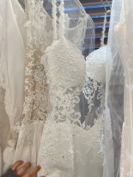 -Flora婚纱礼服定制租赁店