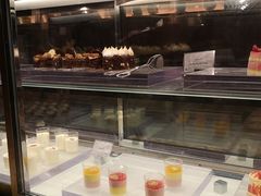 面包甜点陈列柜-嘉定凯悦·咖啡厅