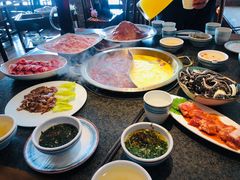 -小天鹅火锅·一线江景洪鼎旗舰店(洪崖洞店)