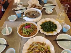 -套娃酒店-中餐厅