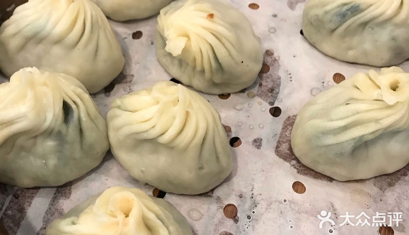 到中心医院附近办事的。赶上午饭点 就近吃点