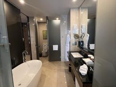 -广州天河希尔顿酒店