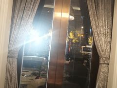 -王府井酒店(金桥港湾店)