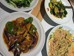 -关东小磨东北菜(漕河泾印象城店)