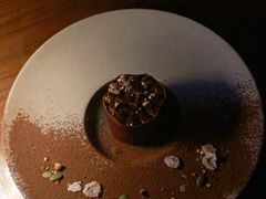 -The ROOF (通盈中心店)