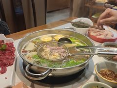 -乡土黄·鲜牛肉火锅·小龙虾(兴业街店)