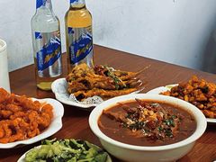 -胡子饮食店