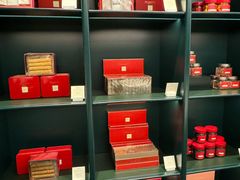 -上海半岛酒店·半岛精品店