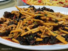 -小四川菜馆(托乐嘉店)