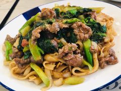 牛肉炒粿条-肉神潮汕卤鹅