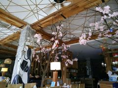 -蜜桃餐厅·伴山(湖滨商业街店)