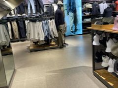 -LuOne凯德晶萃广场(徐家汇路店)