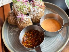 空气黑豆腐丸子-Ameigo梅果·云贵川bistro(长宁来福士店)