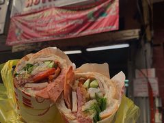 -Bánh Mì Huynh Hoa