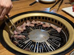 -炼火烤肉店