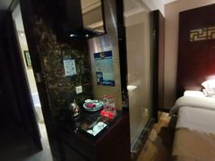 -博雅假日酒店(广州白云山万达广场店)